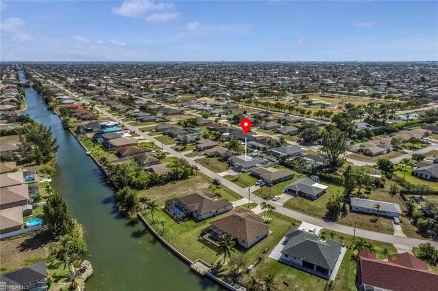 322 SW 28th TER, Cape Coral, FL 33914
