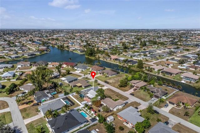 322 SW 28th TER, Cape Coral, FL 33914