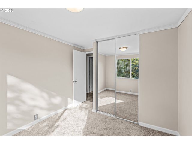 505 LOCHMOOR Pl, Eugene, OR 97405