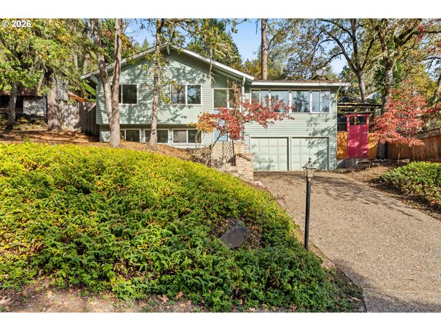 505 LOCHMOOR Pl, Eugene, OR 97405