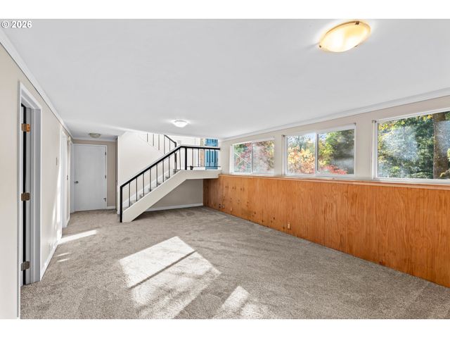 505 LOCHMOOR Pl, Eugene, OR 97405