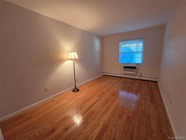 207-25 Darren Drive 1802, Bayside, NY 11360