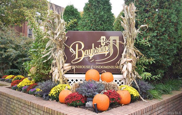 207-25 Darren Drive 1802, Bayside, NY 11360