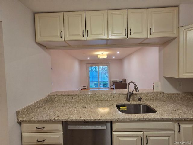 207-25 Darren Drive 1802, Bayside, NY 11360