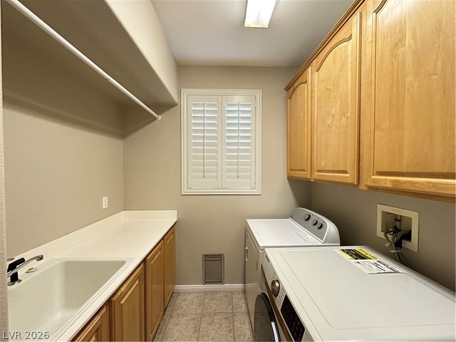 10661 Blue Nile Court, Las Vegas, NV 89144