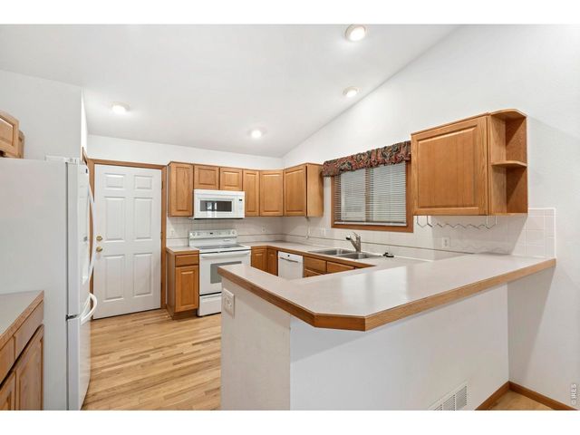 2037 Adriel Dr, Fort Collins, CO 80524