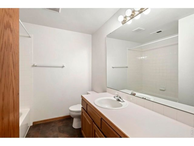 2037 Adriel Dr, Fort Collins, CO 80524