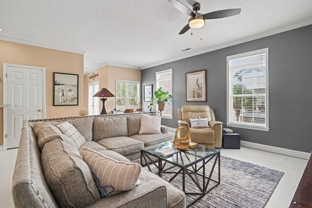 20 Palmas Dr., Surfside Beach, SC 29575