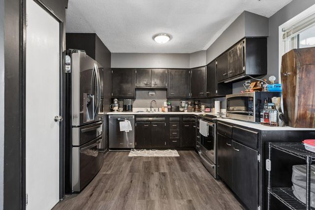 4321 N 14TH Street, Carter Lake, IA 51510