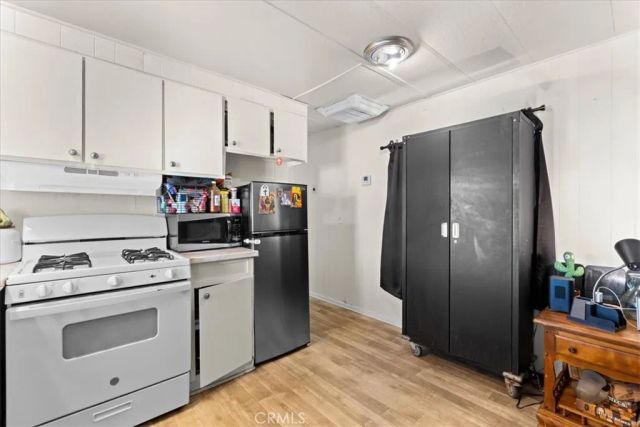 716 N Grand ave I-5, Covina, CA 91724