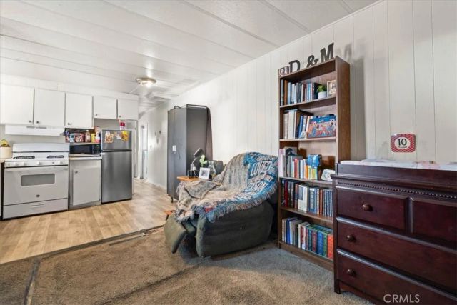 716 N Grand ave I-5, Covina, CA 91724