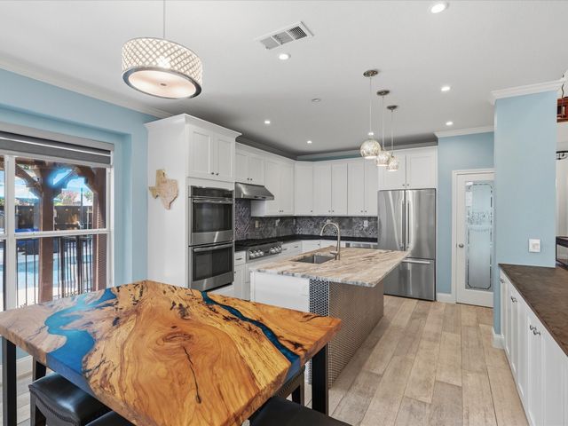 7405 Ravenhill Drive, Frisco, TX 75035