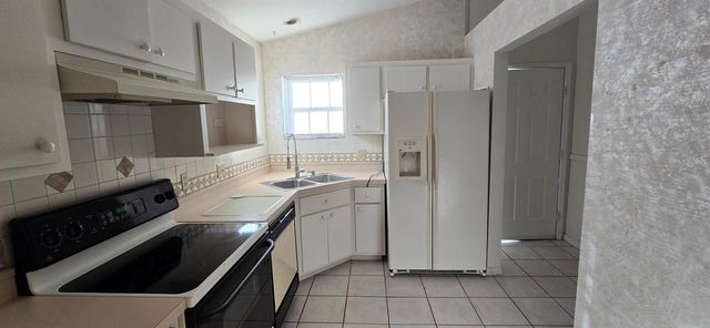 2315 NE 40TH AVENUE, Ocala, FL 34470