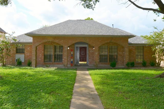 15418 La Paloma Drive, Houston, TX 77083