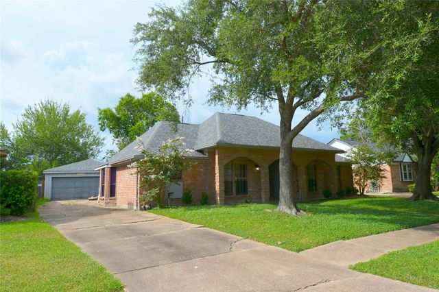 15418 La Paloma Drive, Houston, TX 77083