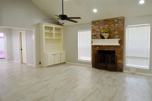 15418 La Paloma Drive, Houston, TX 77083
