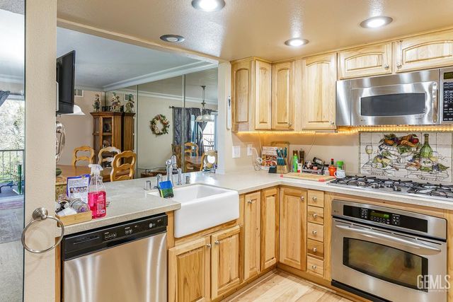 18571 Glenview Court, Tehachapi, CA 93561