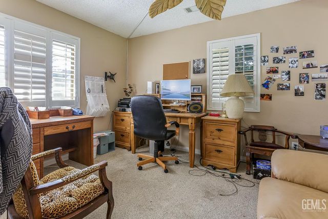 18571 Glenview Court, Tehachapi, CA 93561