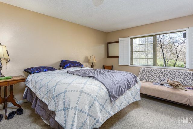 18571 Glenview Court, Tehachapi, CA 93561