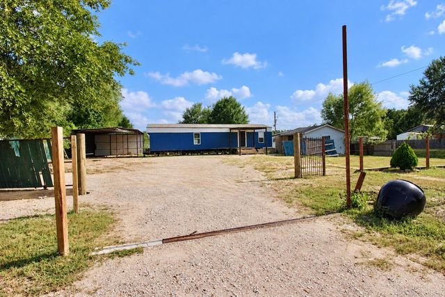 282 County Road 3406, Cleveland, TX 77327