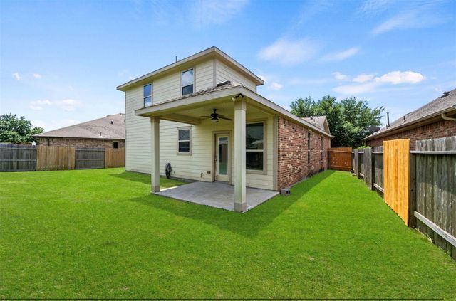 2245 Maple Point Dr N Drive, Conroe, TX 77301