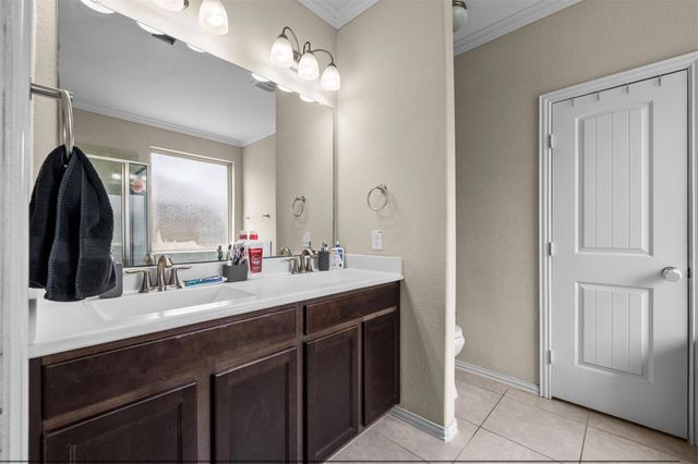 2245 Maple Point Dr N Drive, Conroe, TX 77301