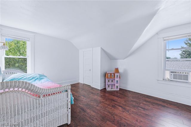 816 Churchill Road, Girard, OH 44420