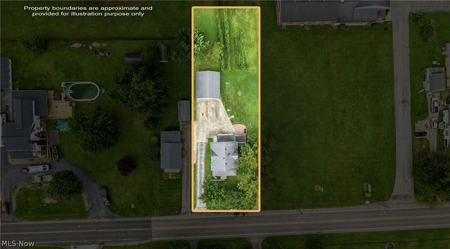816 Churchill Road, Girard, OH 44420