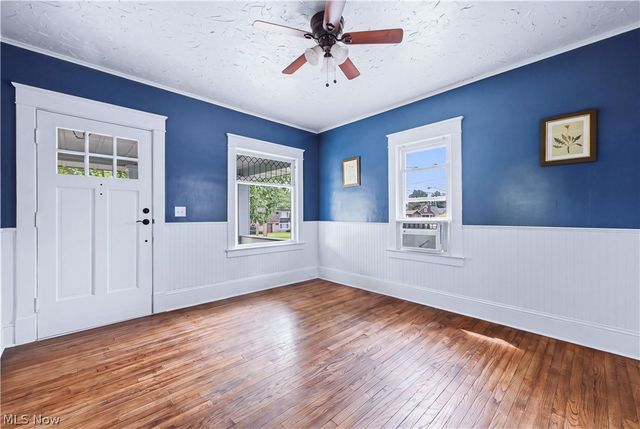 816 Churchill Road, Girard, OH 44420