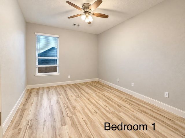 3502 Pentland Downs Street, Pearland, TX 77584
