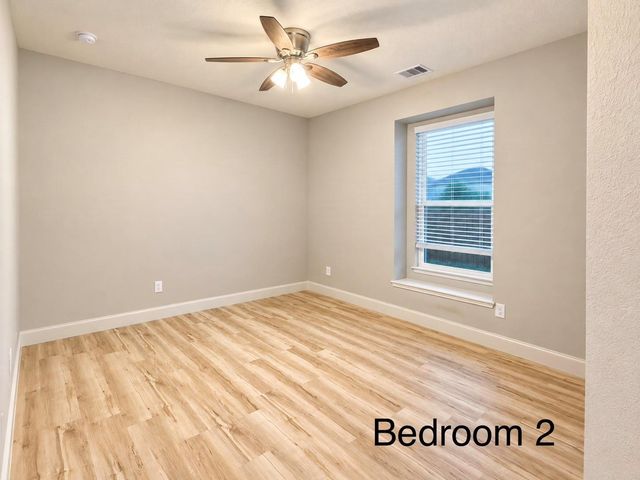 3502 Pentland Downs Street, Pearland, TX 77584