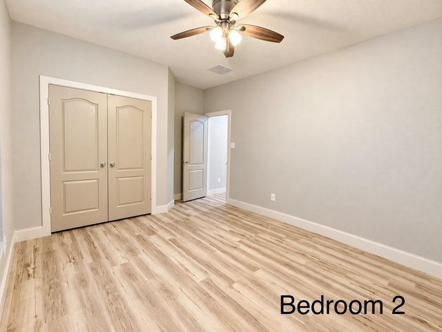 3502 Pentland Downs Street, Pearland, TX 77584
