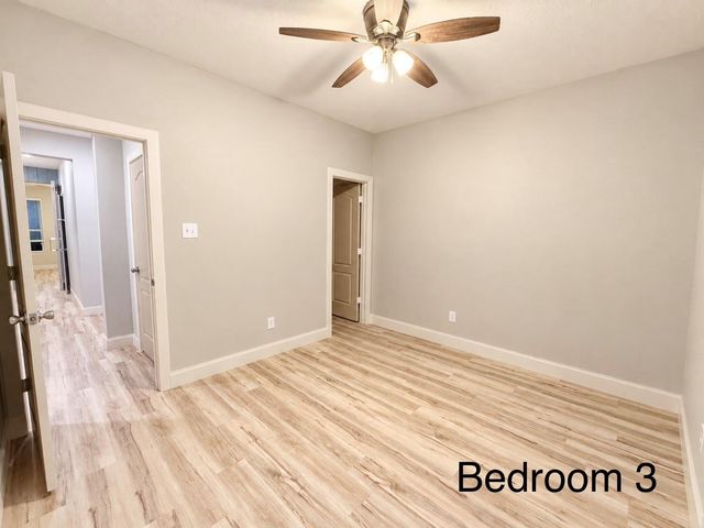 3502 Pentland Downs Street, Pearland, TX 77584