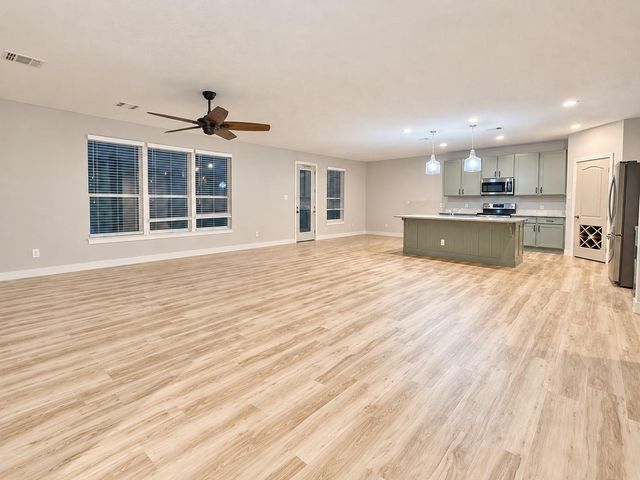 3502 Pentland Downs Street, Pearland, TX 77584