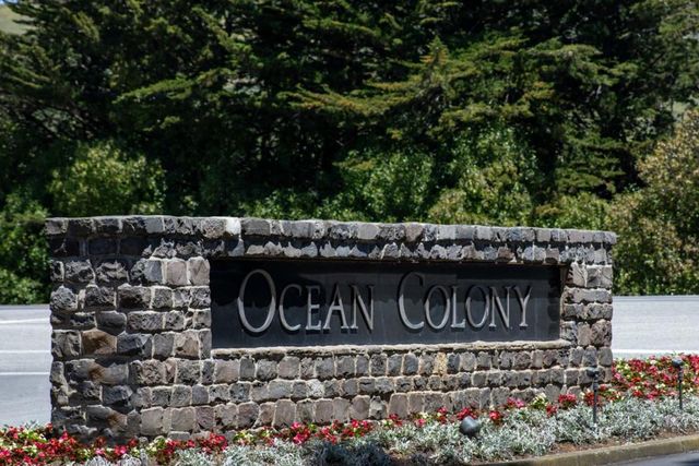 11 Fairway Place, Half Moon Bay, CA 94019