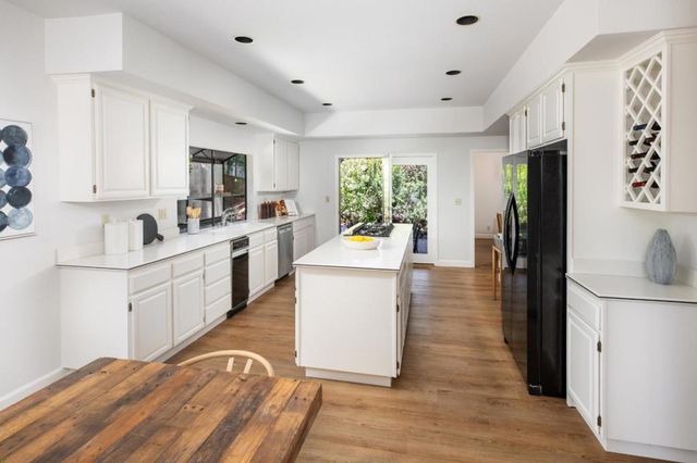 11 Fairway Place, Half Moon Bay, CA 94019