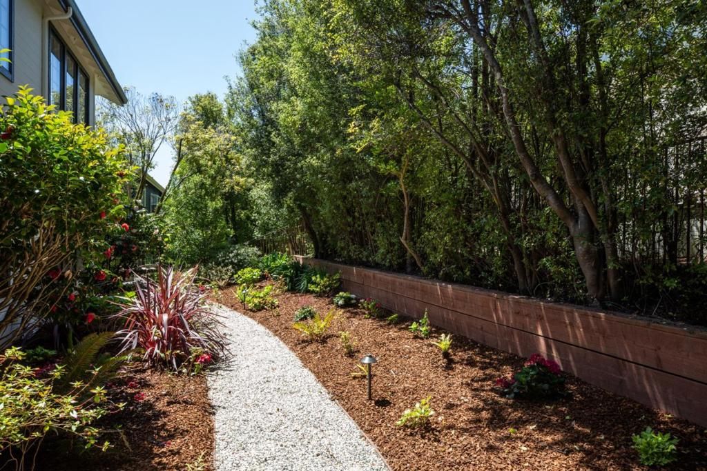 Image 29 of property listing at 11 Fairway Place, Half Moon Bay, CA 94019