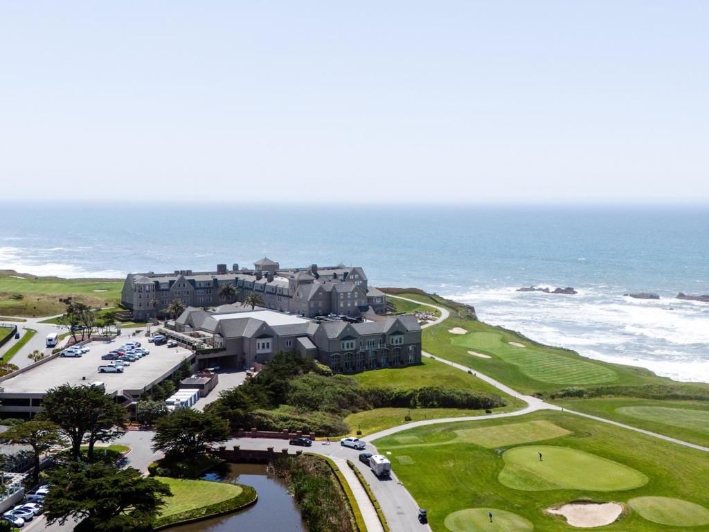 Image 40 of property listing at 11 Fairway Place, Half Moon Bay, CA 94019
