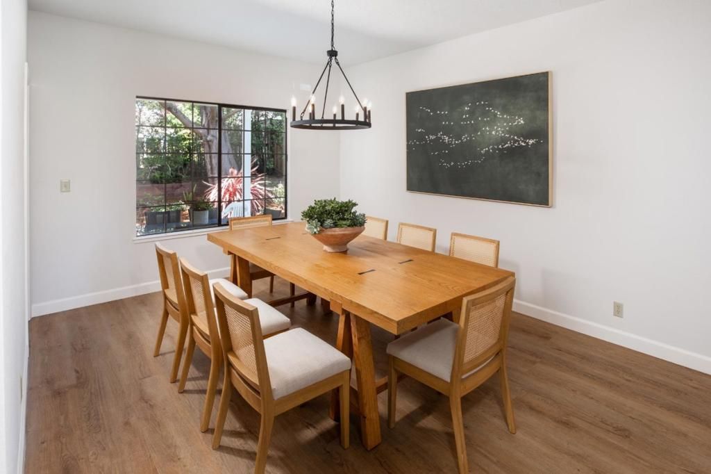Image 6 of property listing at 11 Fairway Place, Half Moon Bay, CA 94019