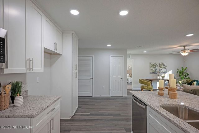 426 SAGO Avenue, Jacksonville, FL 32218