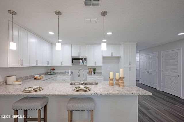 426 SAGO Avenue, Jacksonville, FL 32218