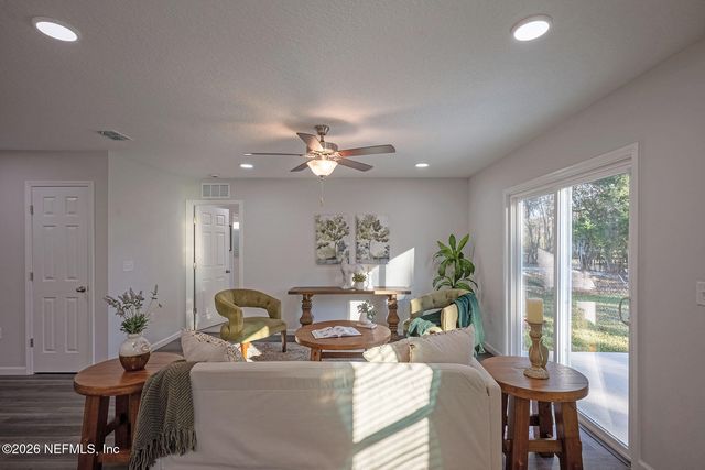 426 SAGO Avenue, Jacksonville, FL 32218