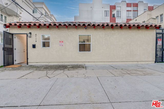 8710 N Chalmers Street, Los Angeles, CA 90035