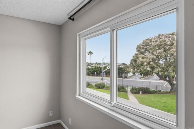 1114 Madera Lane, Vista, CA 92084