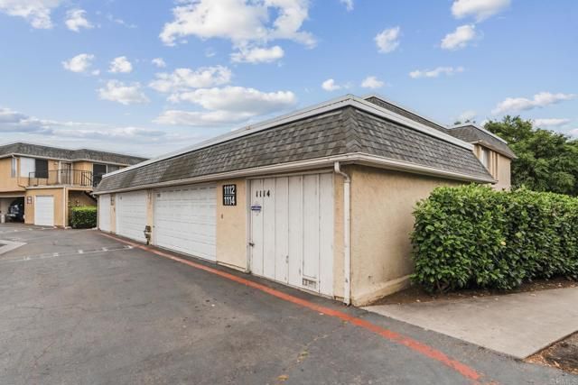 1114 Madera Lane, Vista, CA 92084