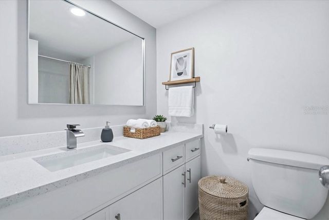 5095 BAY STREET NE 210, St Petersburg, FL 33703