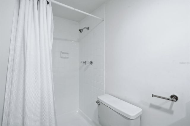 5095 BAY STREET NE 210, St Petersburg, FL 33703