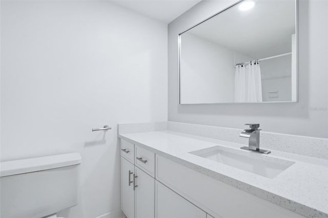 5095 BAY STREET NE 210, St Petersburg, FL 33703