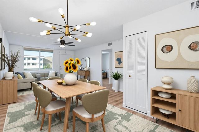 5095 BAY STREET NE 210, St Petersburg, FL 33703