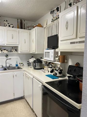 525 W 69th St 207, Hialeah, FL 33014